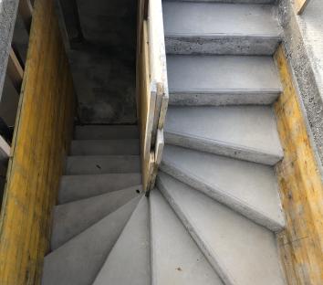 Escalier béton